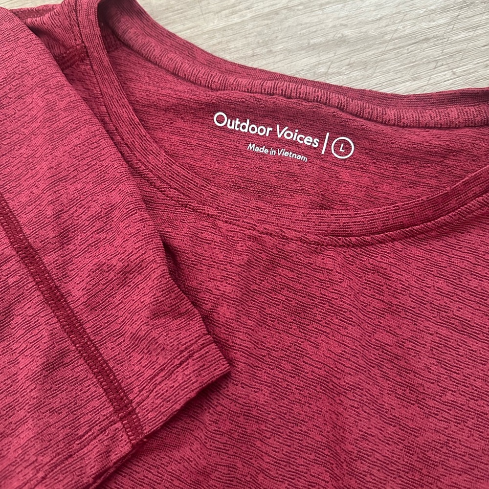 OUTDOOR VOICES RED SHIRT